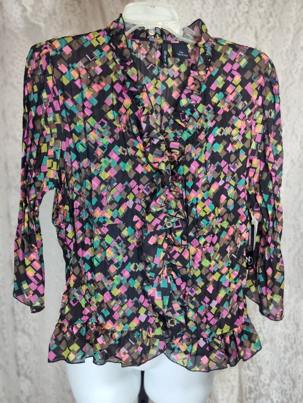New Direction Collection Black Multicolor Ruffle Button-Front Blouse